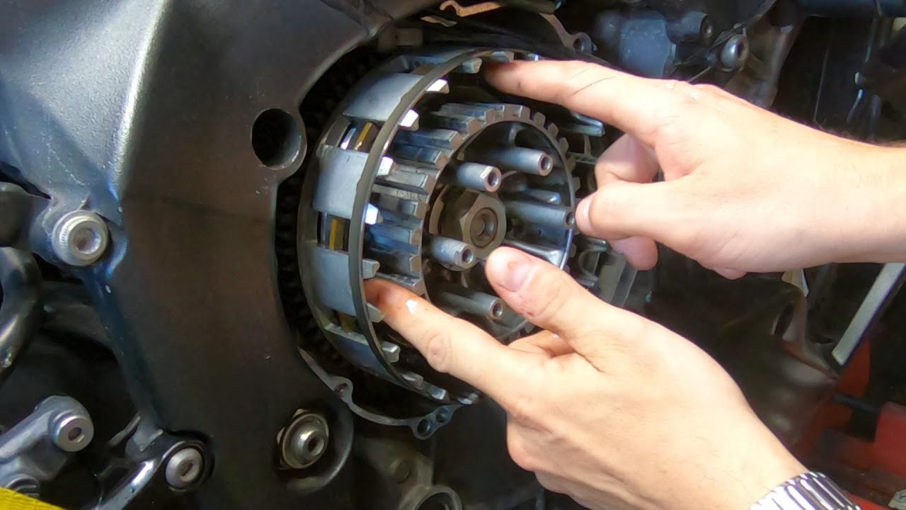 Sketchy S#!+ = Episode #2 - Old Clutch into New Engine - 2003 Yamaha YZF-R1