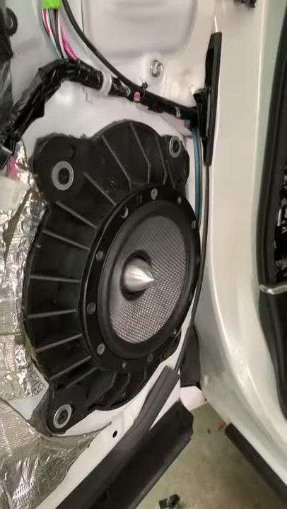 Toyota Alphard upgrade car audio & sound proofing. HYPER AUDIO SDN BHD  HYPER AUDIO AUTO ACCESSORIES