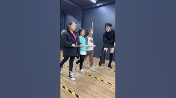 How do child models learn to catwalk? Luyện bước đi đẹp cho lớp mẫu nhí chuyên nghiệp ❤️‍🔥