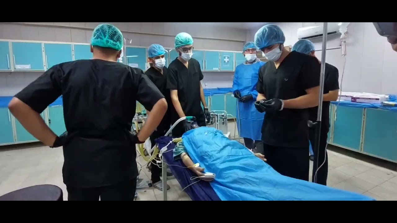 طلبة قسم تقنيات التخدير بالمعهد الطبي التقني/ بغداد،  يؤدون امتحانهم بإشراف ممتحن خارجي دولي