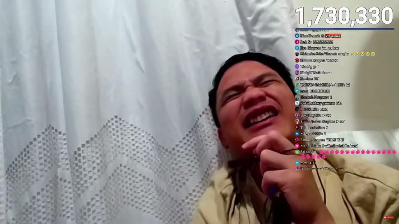 Kitt Gaming Falls Of Bed While Streaming Blox Fruits YouTube