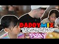 Mizkif teaching his children how to pray!