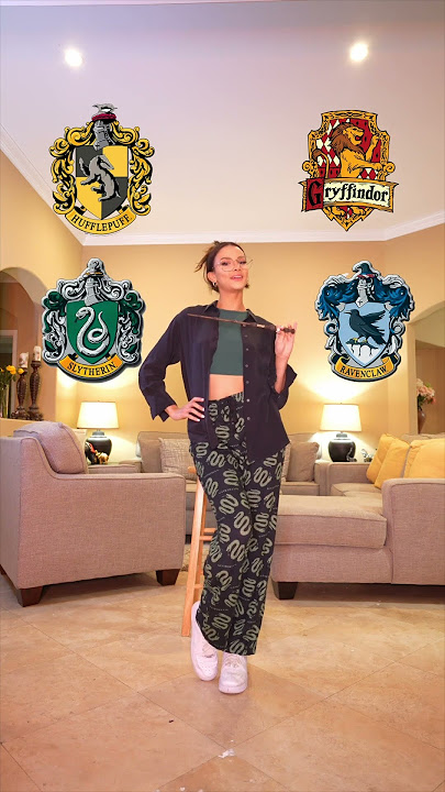 Harry Potter Inspired Outfits Transition Video 🧙 - Liz Sanchez