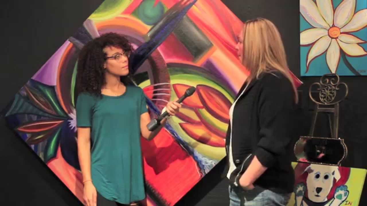 How Artists Use Social Media showgirls