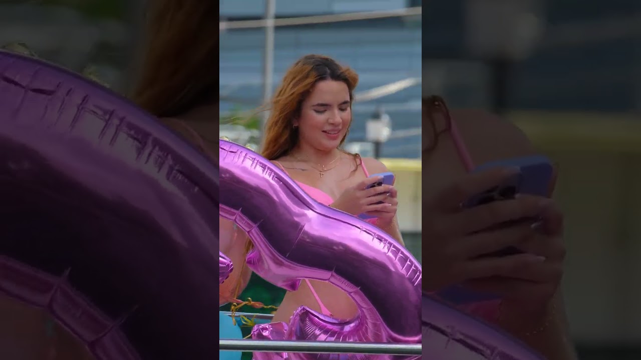 Birthday Bliss on a Million-Dollar Yacht: A Lady Waves at Boatsnaps Film Crew in Miami! 🎂🚢📸