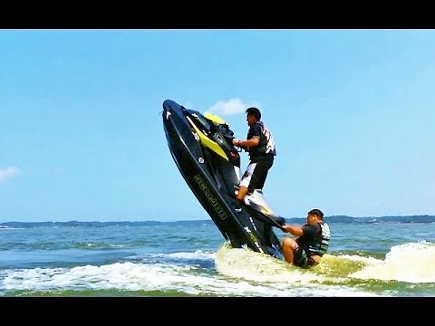 ジェットスキー みんなで水遊び q Jet Ski 1 Youtube