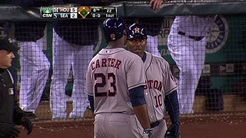 Carter lines a bases-loaded single to center