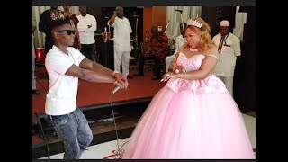 Lil Kesh Storms In Like A Bad Guy,Sings For Kemi Afolabi As They Dance Shaku Shaku At Her Birthday