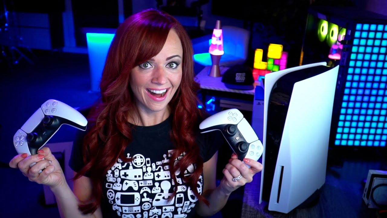 Unboxing The PlayStation 5 & All The Fancy Accessories