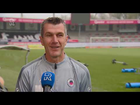 Marinus Dijkhuizen: &#39;Voor de club is het interessant om jongens zoals Tjoe-A-On te laten spelen&#39;