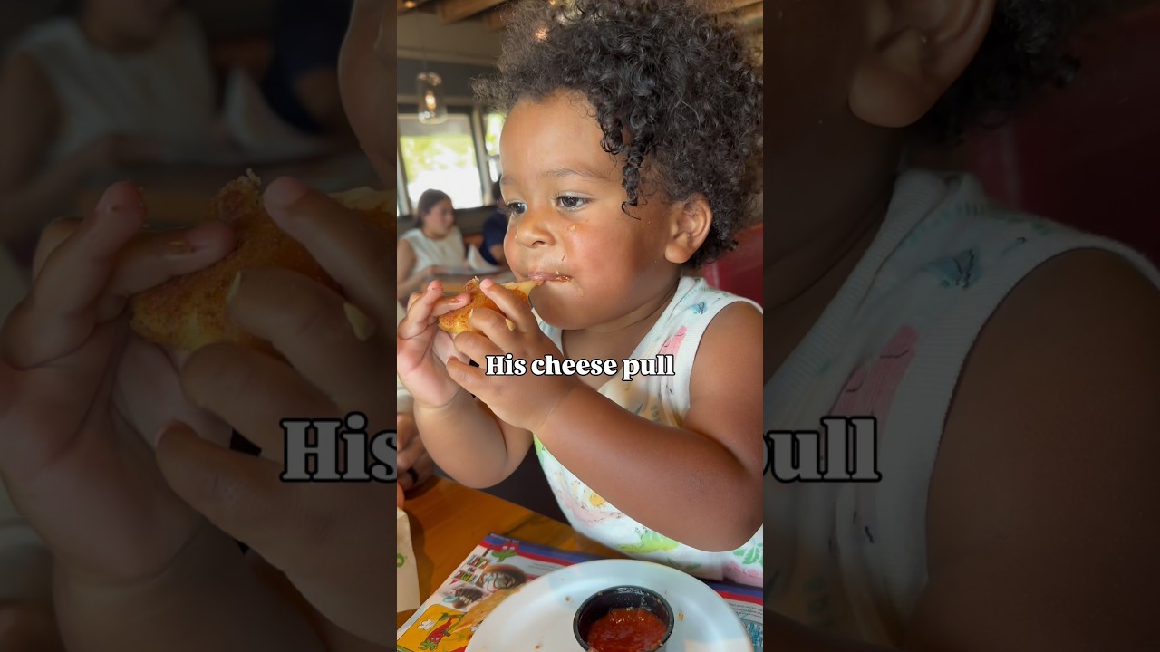 Who did it best? 😂 #cheesepull #chilis #family