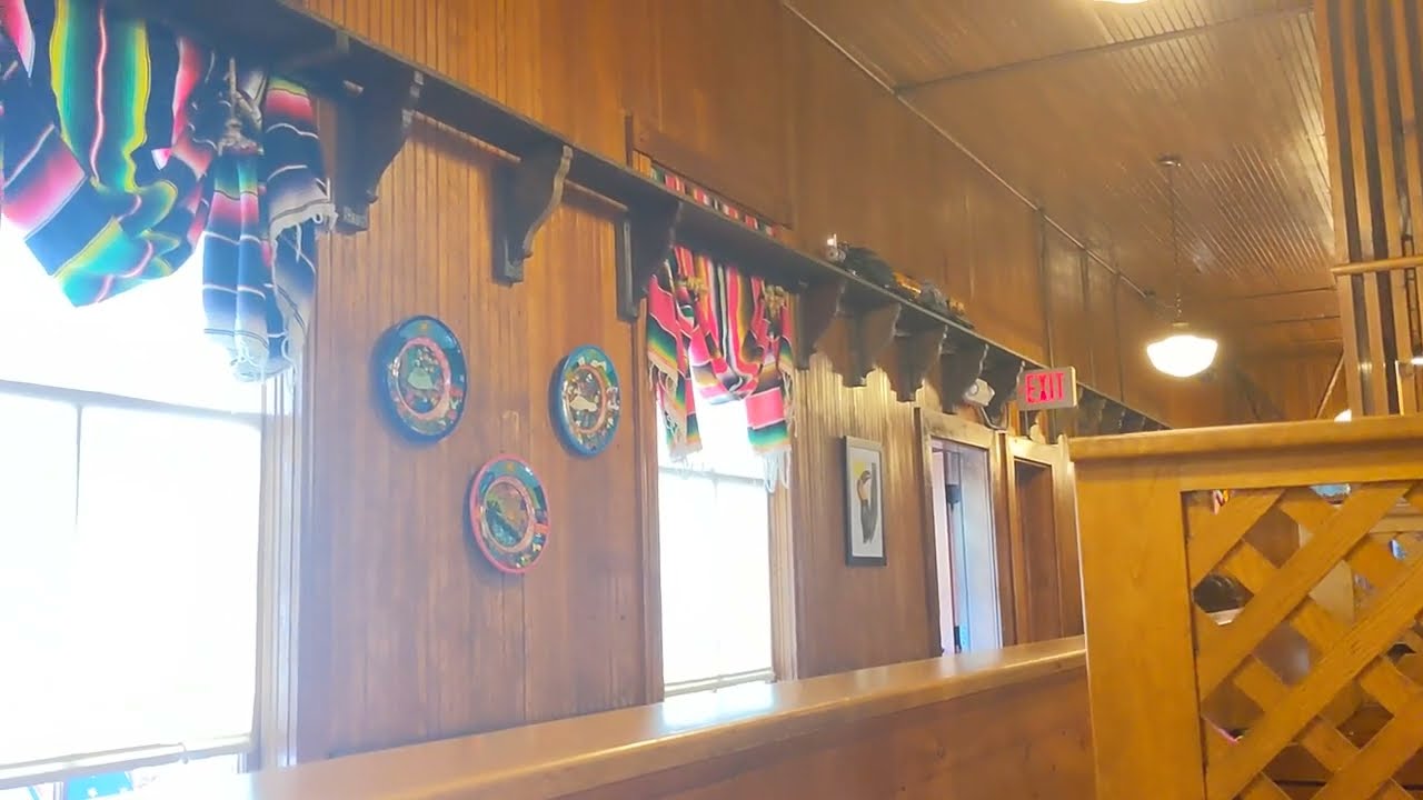 the model train I saw at a restaurant in Riverton last year