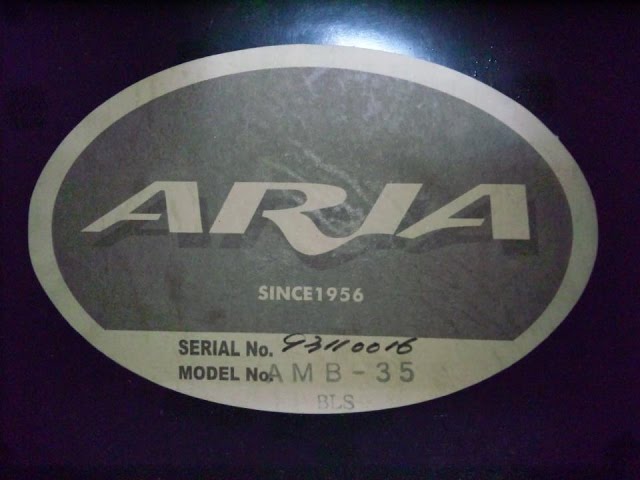 ARIA AMB 35（'93） - YouTube