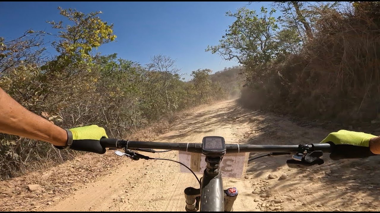 80km Pedal na Serra com Vitória | Secura, Poeira e muito Desafio!