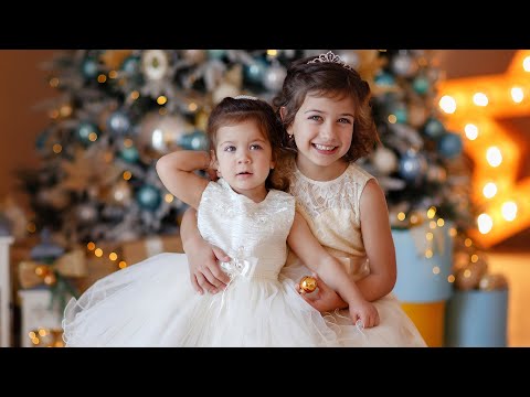 ემილია ოჯახთან ერთად გილოცავთ შობა ახალ წელს, ალილო ალილო შობა თენდება