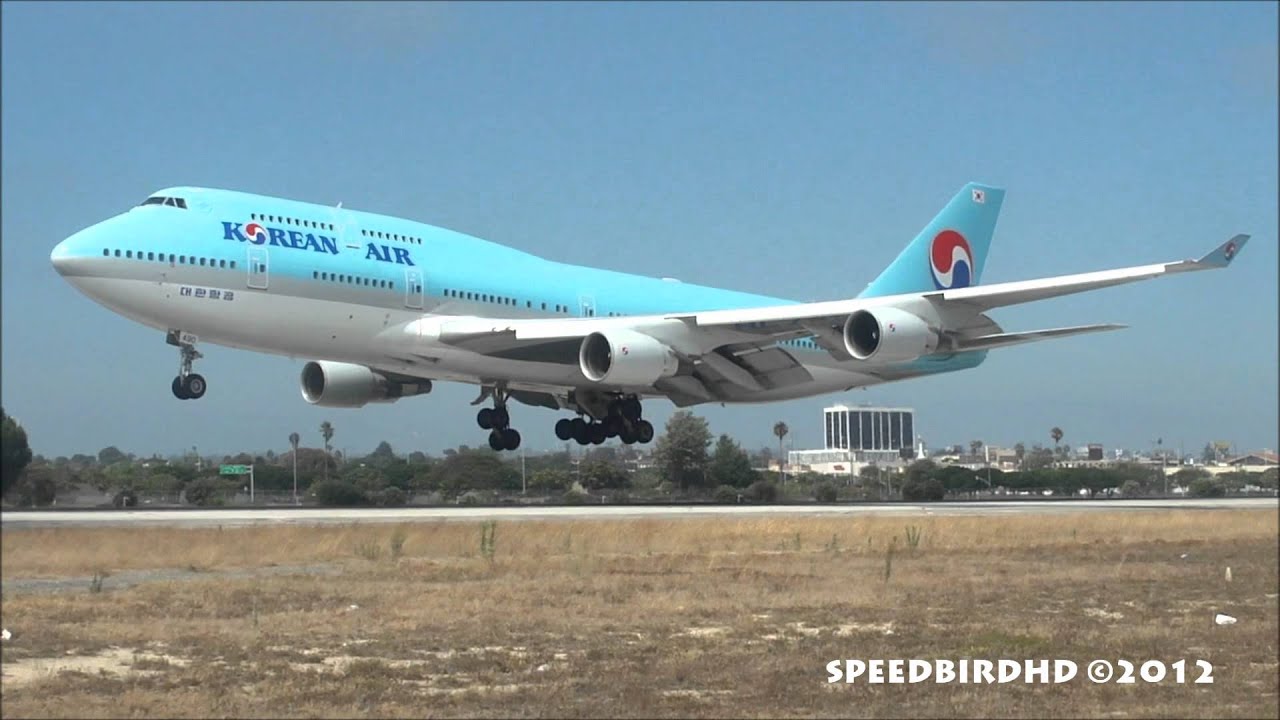 Korean Airlines Boeing 747-4B5 [HL7490] Landing in Los Angeles
