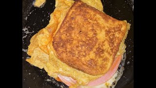 Do you have egg and toast? So you can make this tasty egg toast in 5 mins|simple breakfast recipe