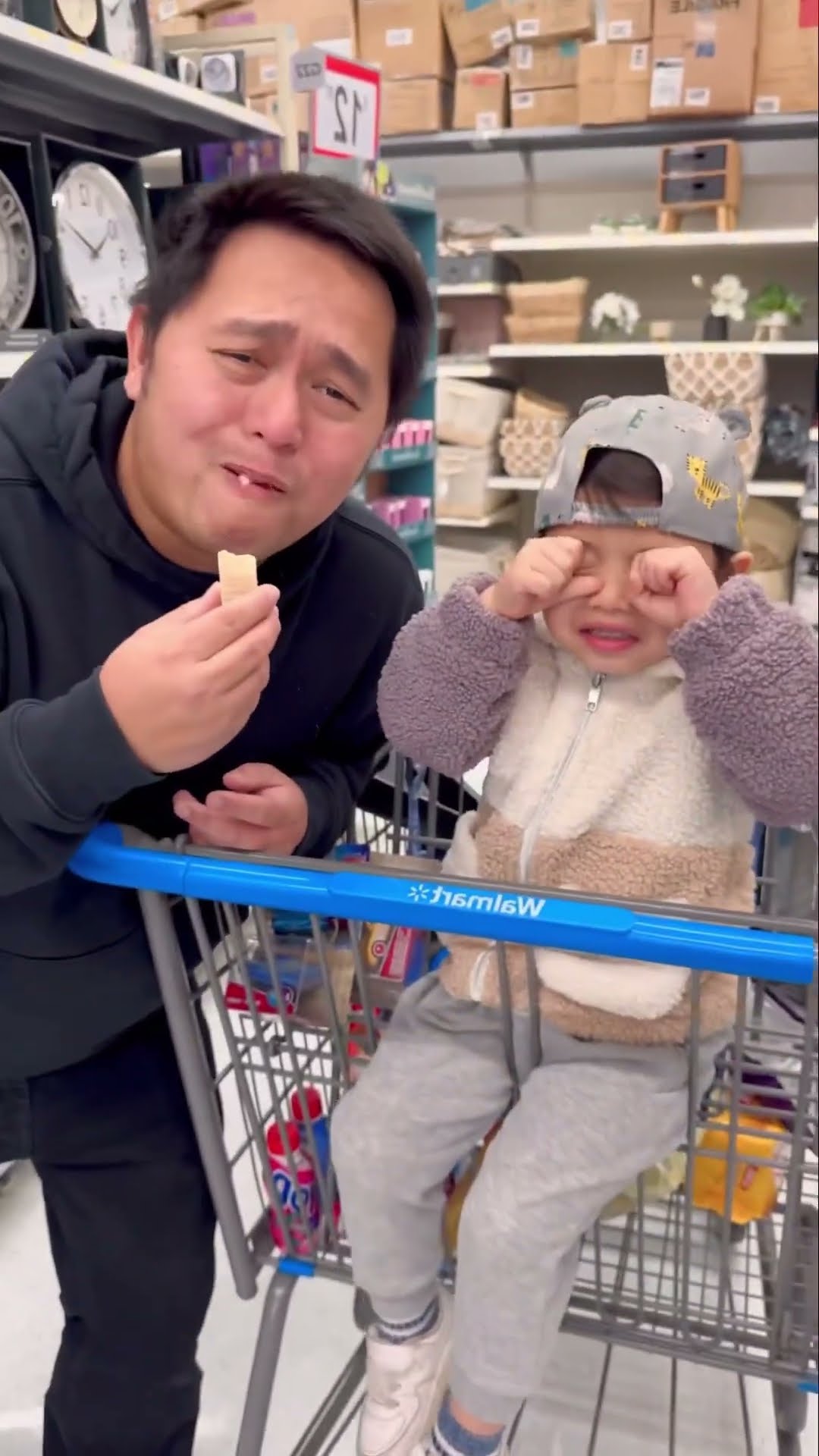 Dad pranks cute kid ???❤️???