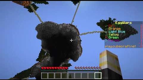 Minecraft fly hacker + kill aura [IGN: lildarkstranger] in eggwars on cubecraft