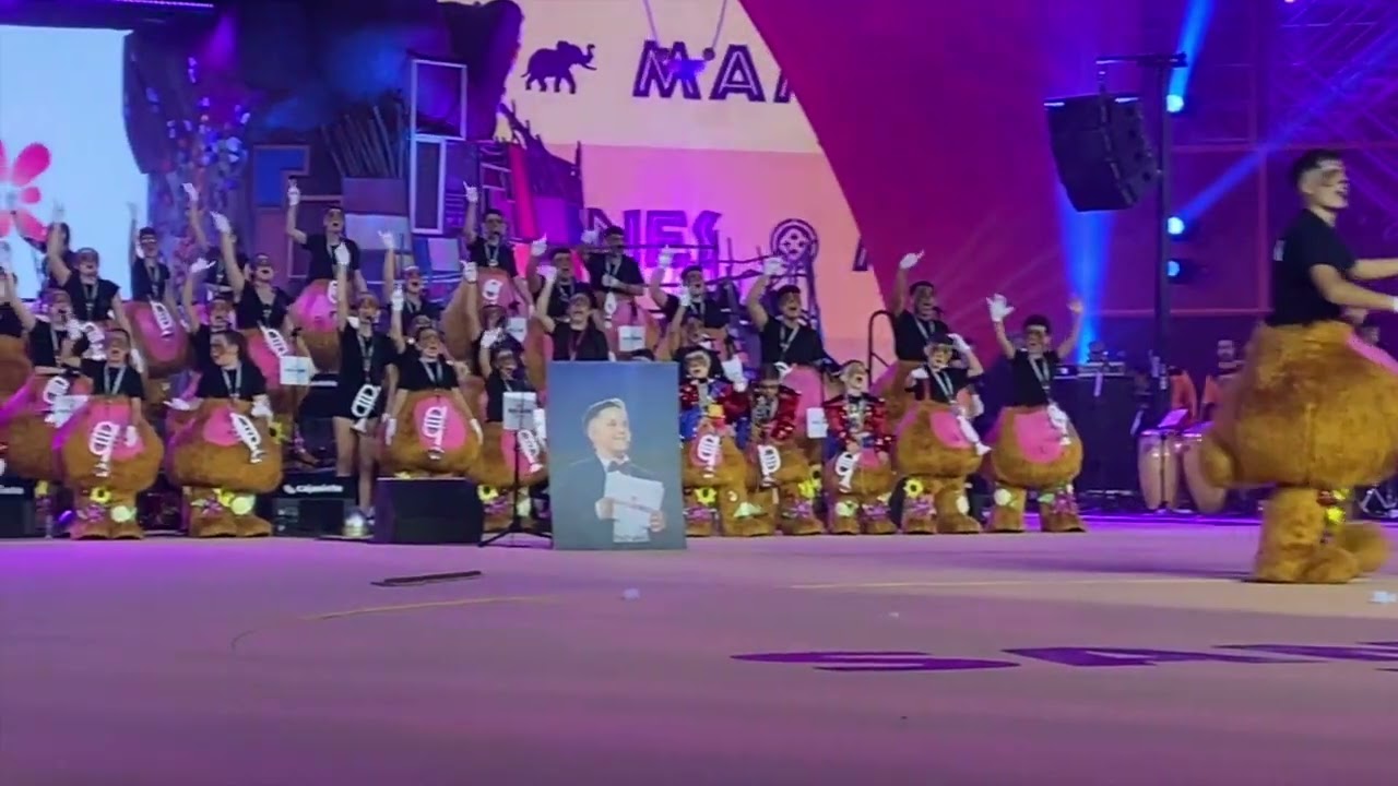 7-2-2025 MOMENTOS DE LA ACTUACIÓN DE LA MURGA 