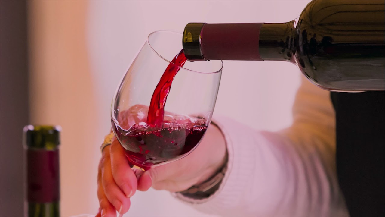 Pouring Wine sound effect - YouTube