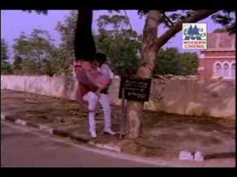 Rajni scene from kodi parakuthu II