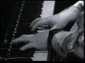 Miniature de la vidéo de la chanson Piano 1