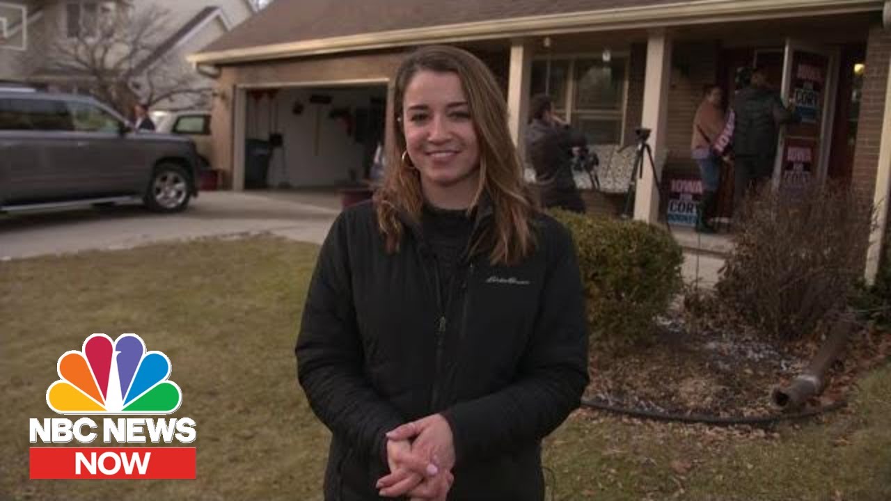 Cory Booker Hosts New Year S House Party In Iowa Nbc News Now Youtube
