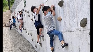 砂防ダムでボルダリング