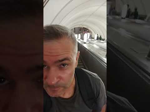 Станция метро Курская выход к Курскому вокзалу. Москва, Россия.