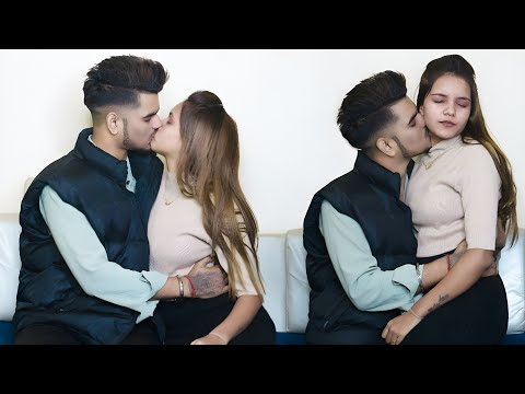 Love Bite Prank On My So Much Cute Girlfriend 😘🙈 | Real Kissing Prank | Gone Romantic || Ansh Rajput