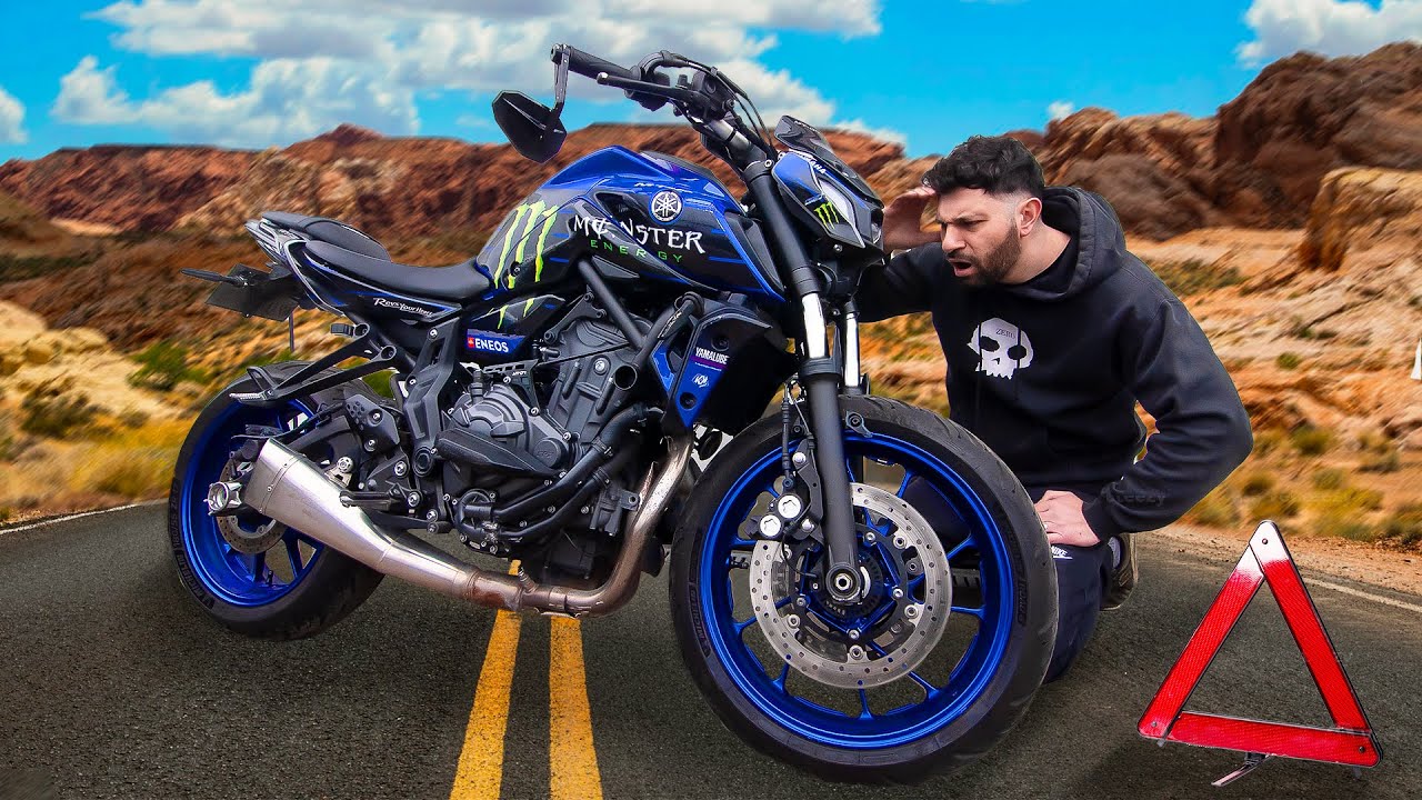 J’AI ACHETÉ UNE MT07 ACCIDENTÉE ⚠️( on lui redonne vie )