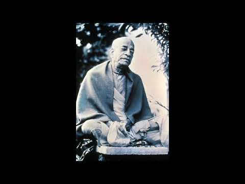 SRILA PRABHUPADA CHANTING JAPAWITH MUSIC