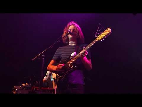 king-gizzard-&-the-lizard-wizard---the-lord-of-lightning---cellophane---paris-bataclan-2018