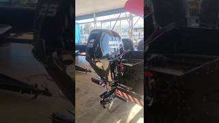 Motor Mercury 25 HP 4 Tempos EFI partida elétrica e comando à distância. Exclusividade Martinelli