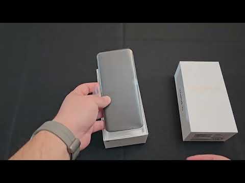 Unboxing HONOR 90