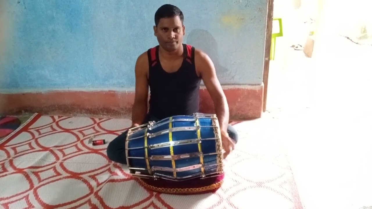 Maa jhadidie jete deha dhuli.ମା ଝାଡିଦିଏ ଯେତେ ଦେହ ଧୂଳି Dholok cover.please use ear phone.