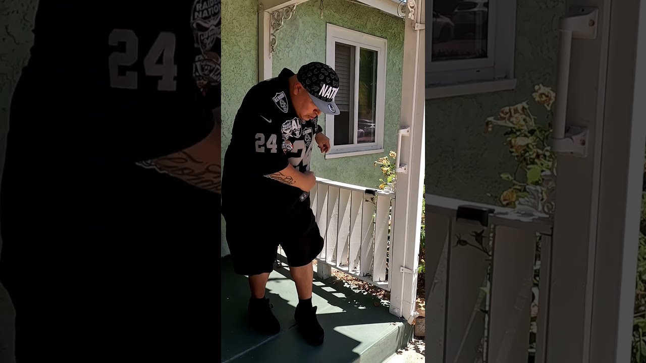 49er Neighbor Vs Raider Fan Raiders Raidernation Themcraidershow Comedy