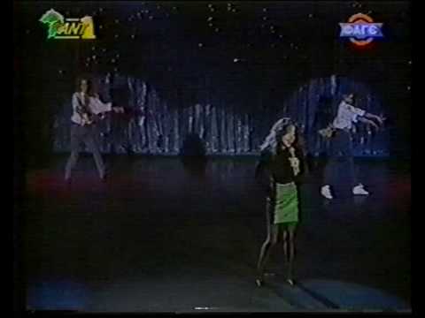 vicky-leandros---ΠpoΣexe-(s'agapo)-grieks-gezongen