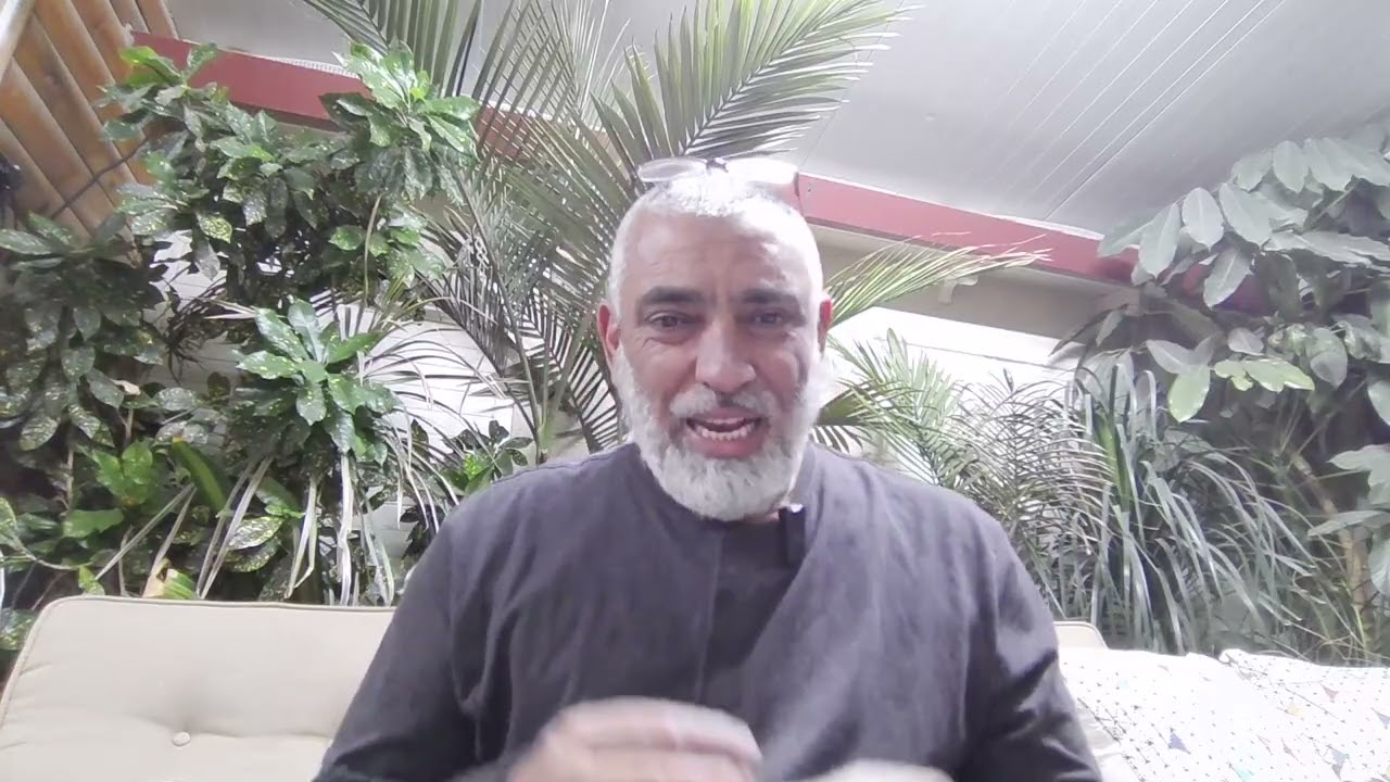 قصة قويه جدا لمن عانت الويلات فتغير الحال بعد لزوم الاستغفر وفي قصتها  جواب لمن حار الاطباء في حالها