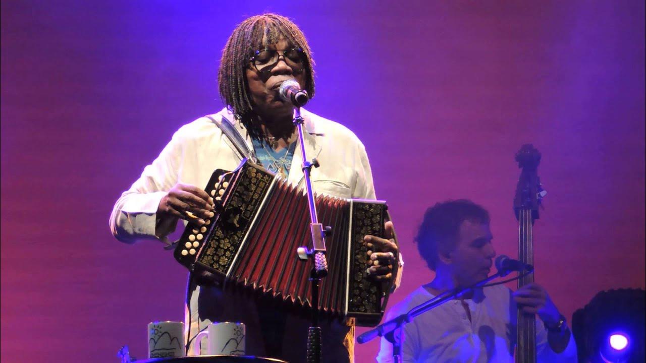 Milton Nascimento - Ponta de Areia (Ribeirão Preto, 19.jul.2014) Milton Nascimento - Ponta de Areia (Ribeirão Preto, 19.jul.2014)