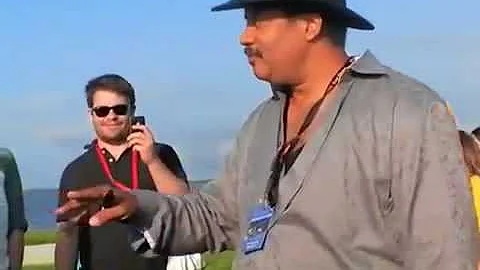 8 Year Old Kid's Hilarious Argument With  Neil deGrasse Tyson