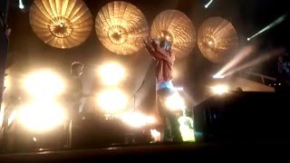 Video thumbnail of "Richard Ashcroft - Bitter Sweet Symphony (live @AlbertHall)"