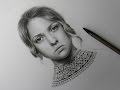 Рисунок карандашами. Drawing pencils Charming girl