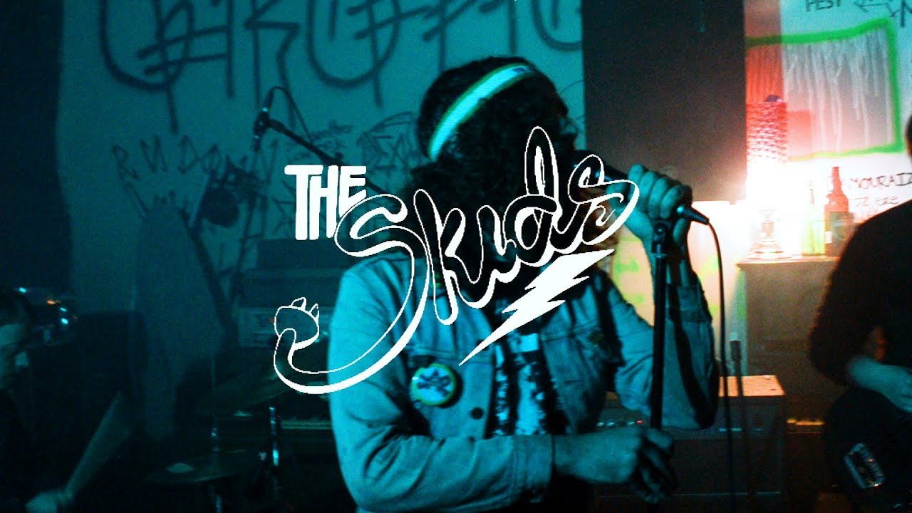 PISSFARTIN' AROUN' - The Skids - On The Edge