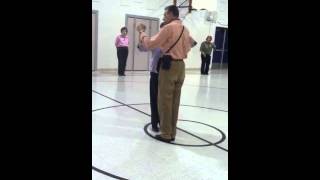 Waltz right box turn