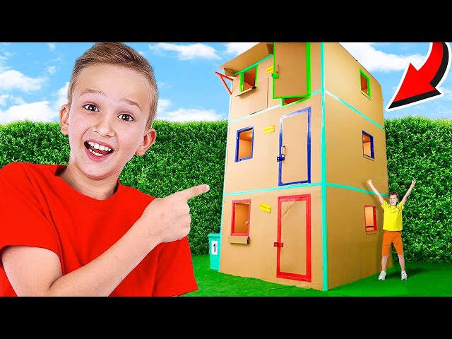 24 Hours in GIANT Cardboard House! class=