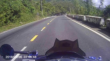 Sáng chủ nhật lên cây thông cô đơn trên đèo Hải Vân uống cafe