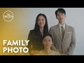 Jeon Yeo-been pulls Song Joong-ki in for a family photo with his mother | Vincenzo Ep 16 [ENG SUB]