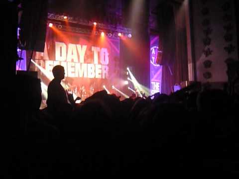 Right Back At It Again NEW SONG LIVE - A Day To Remember 3/24/13 - YouTube